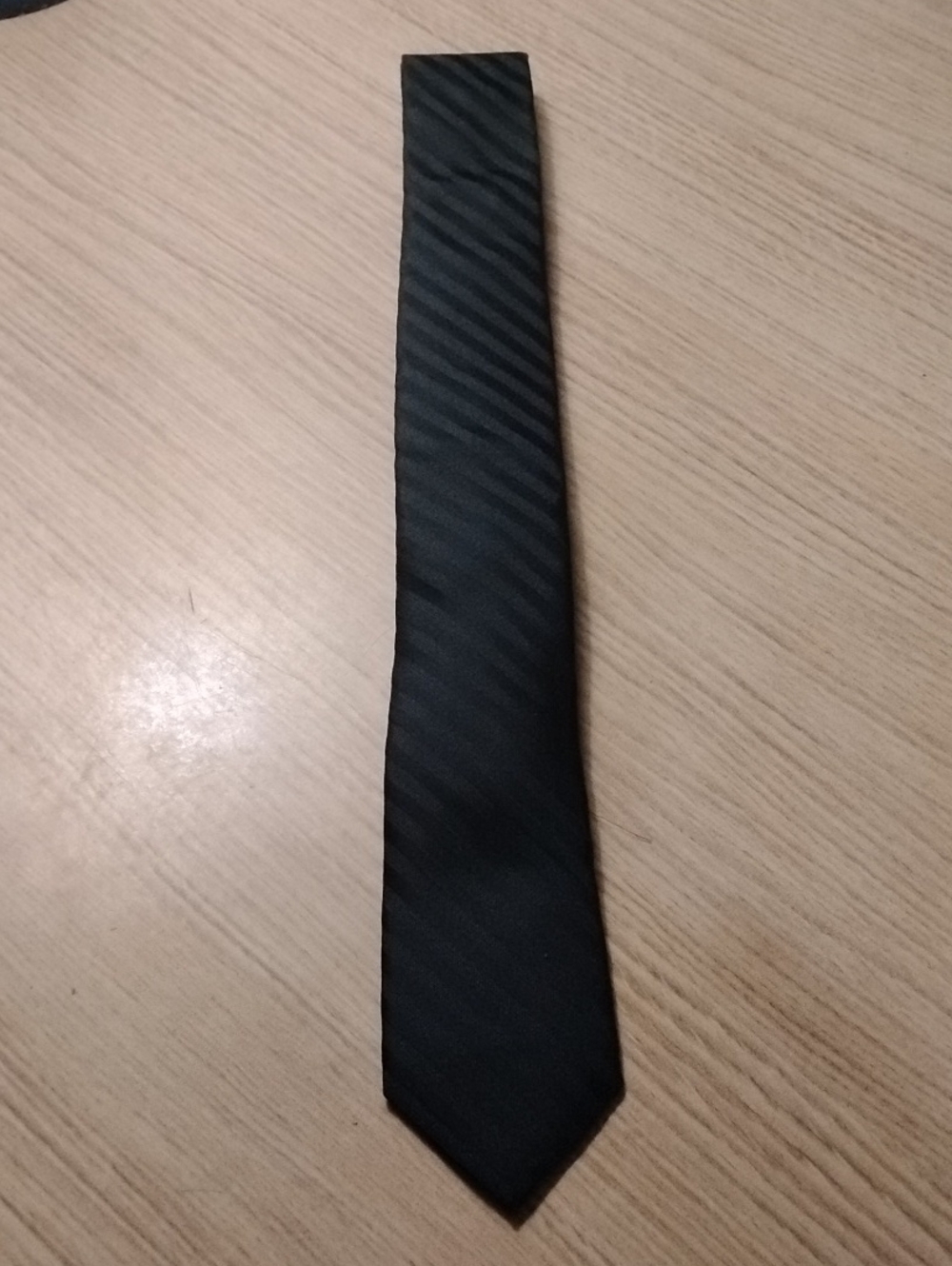 Kenneth Cole Black Subtle Stripe Slim Tie